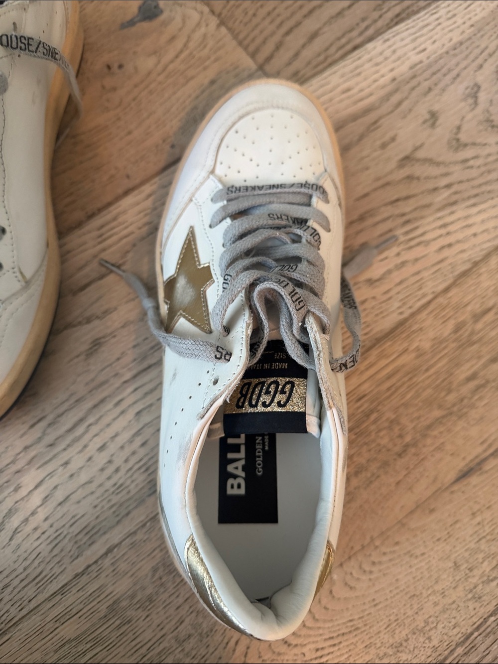 Golden Goose Ball Star with Gold Star and Heel tab 38 BRAND NEW - Picture 13 of 15